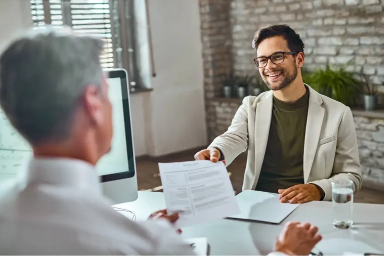 Lire la suite à propos de l’article Agence de Recrutement en Roumanie : La Solution Idéale pour Recruter des Talents Qualifiés en Europe